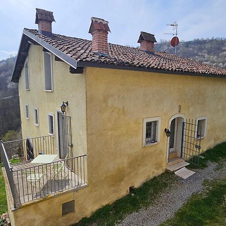 Casa Nel Verde Ca Dla Cola Mombasiglio Extérieur photo