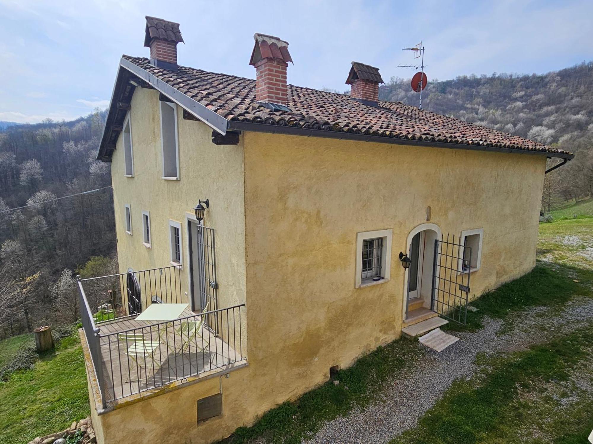 Casa Nel Verde Ca Dla Cola Mombasiglio Extérieur photo